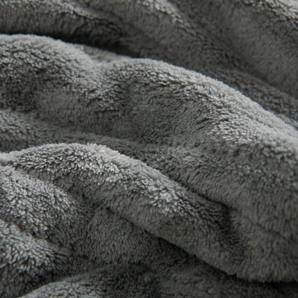 
                      
                        Dreamaker Coral Fleece Heated Throw Silver
                      
                    