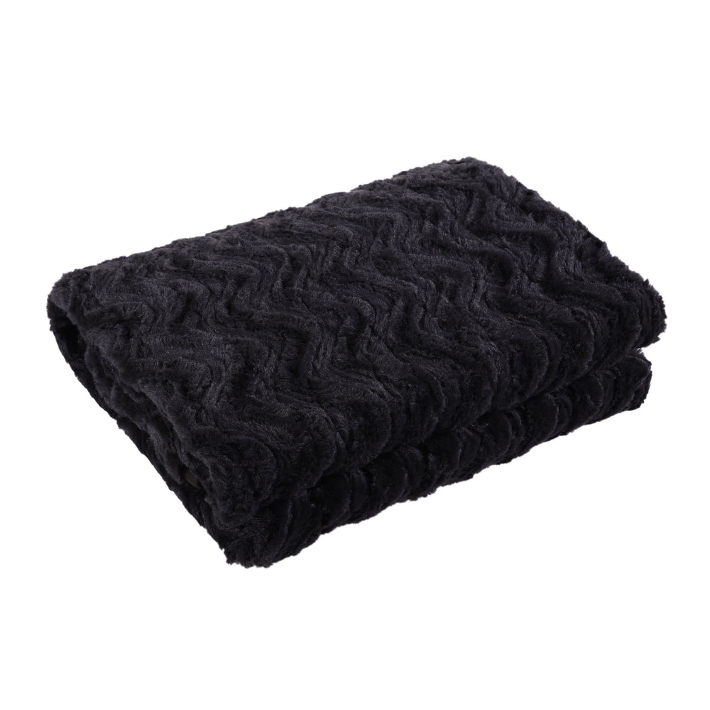 
                      
                        500Gsm Faux Fur Heated Throw Charcoal
                      
                    