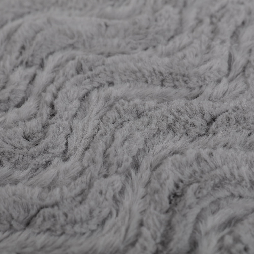 
                      
                        500Gsm Faux Fur Heated Throw Silver
                      
                    