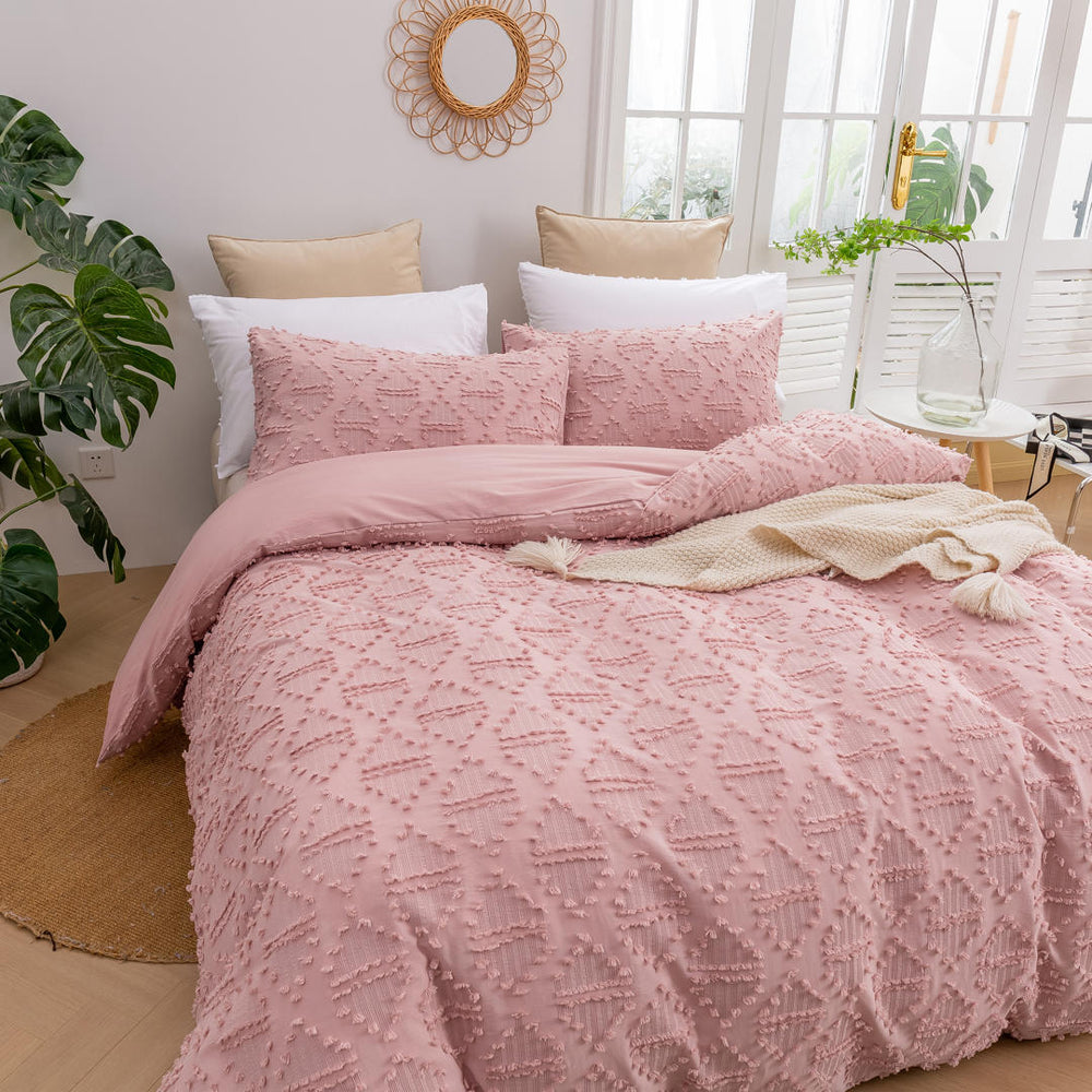 
                      
                        Lottie Eyelash Jacquard Quilt Cover Set Rose
                      
                    