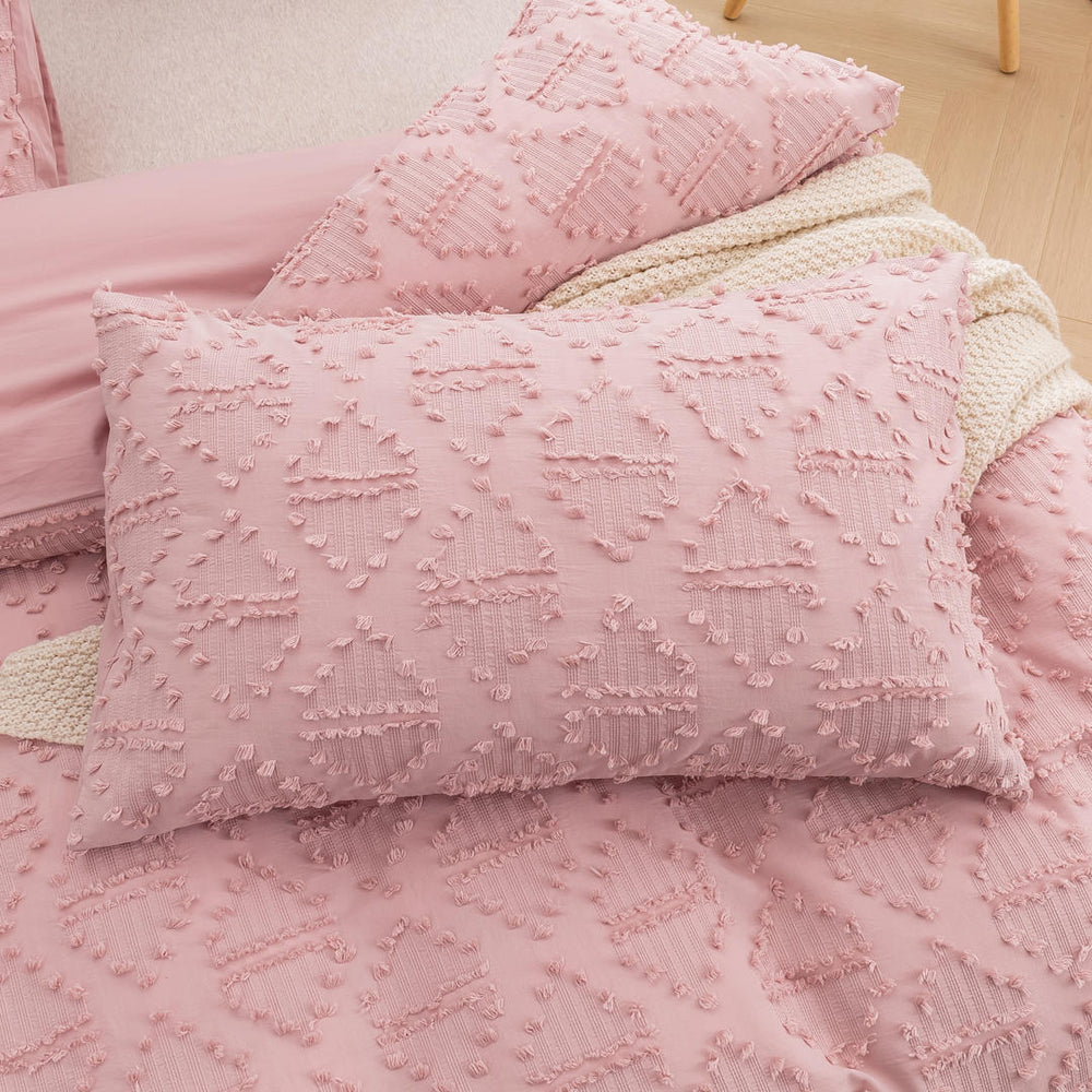 
                      
                        Lottie Eyelash Jacquard Quilt Cover Set Rose
                      
                    