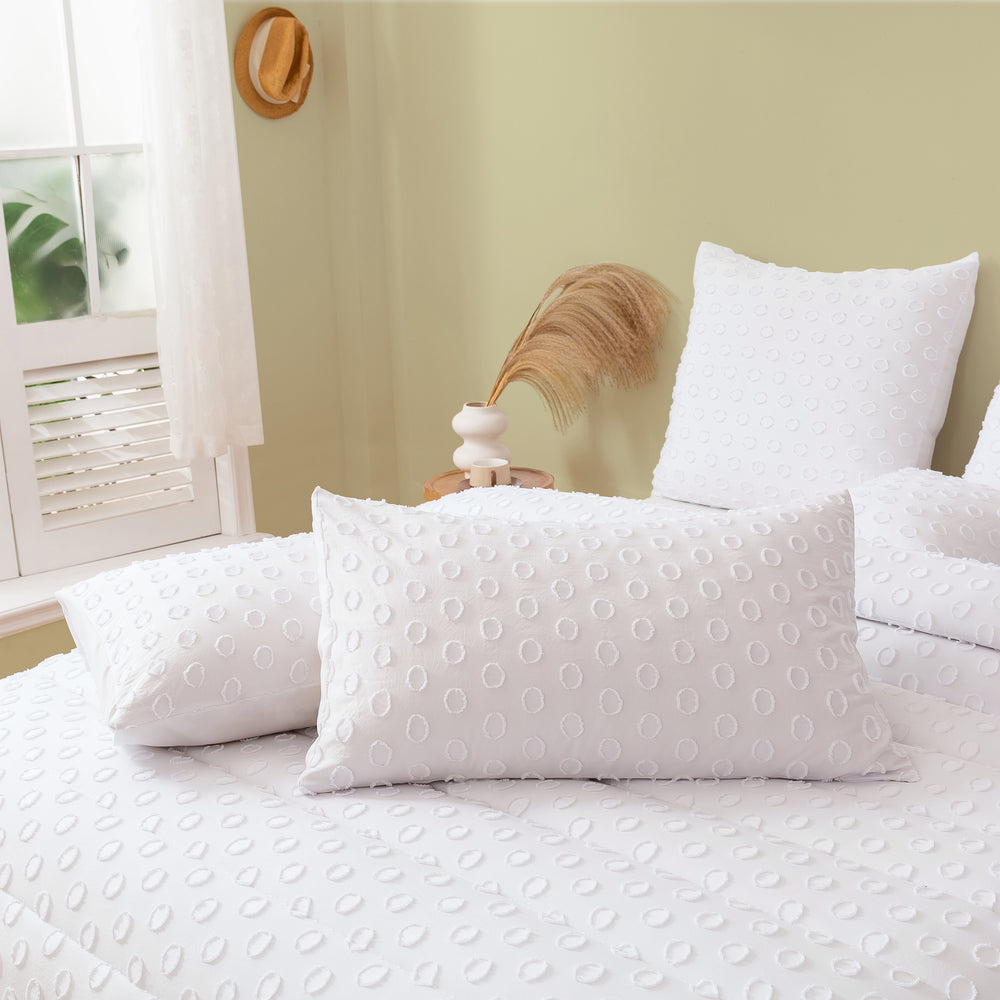 
                      
                        Haven Spot 6 Piece Comforter Set White
                      
                    