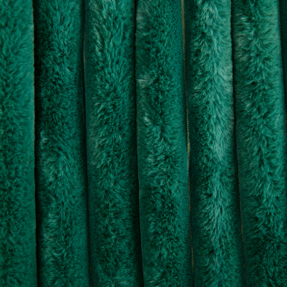 
                      
                        Chunky Embossed Fleece Heated Throw Emerald Green
                      
                    