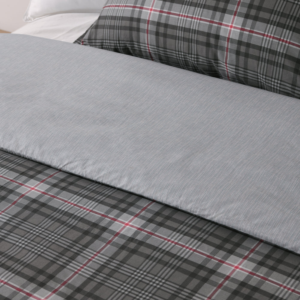 
                      
                        Heston 100% Cotton Reversible Quilt Cover Set
                      
                    