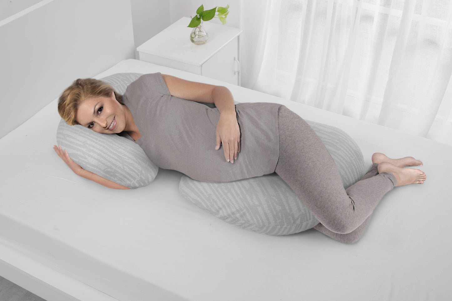 Bamboo Covered C-Shape Maternity Pillow – DreamakerAU