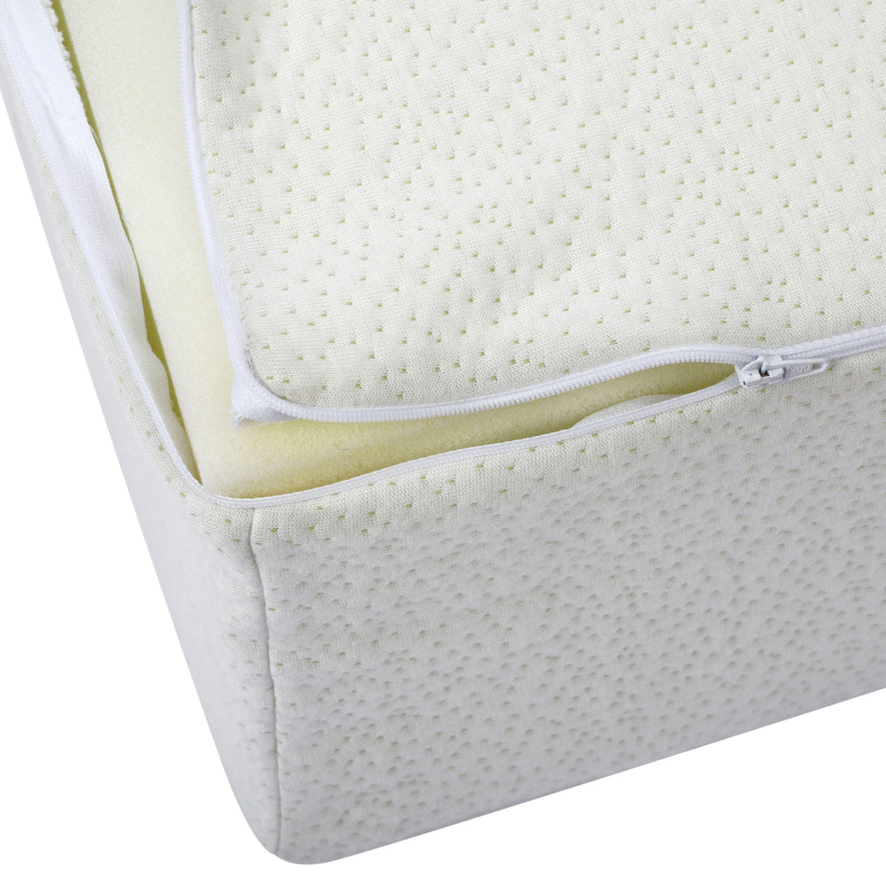 
                  
                    Pillows
                  
                