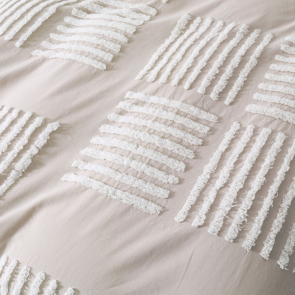 
                  
                    Quilt Covers
                  
                