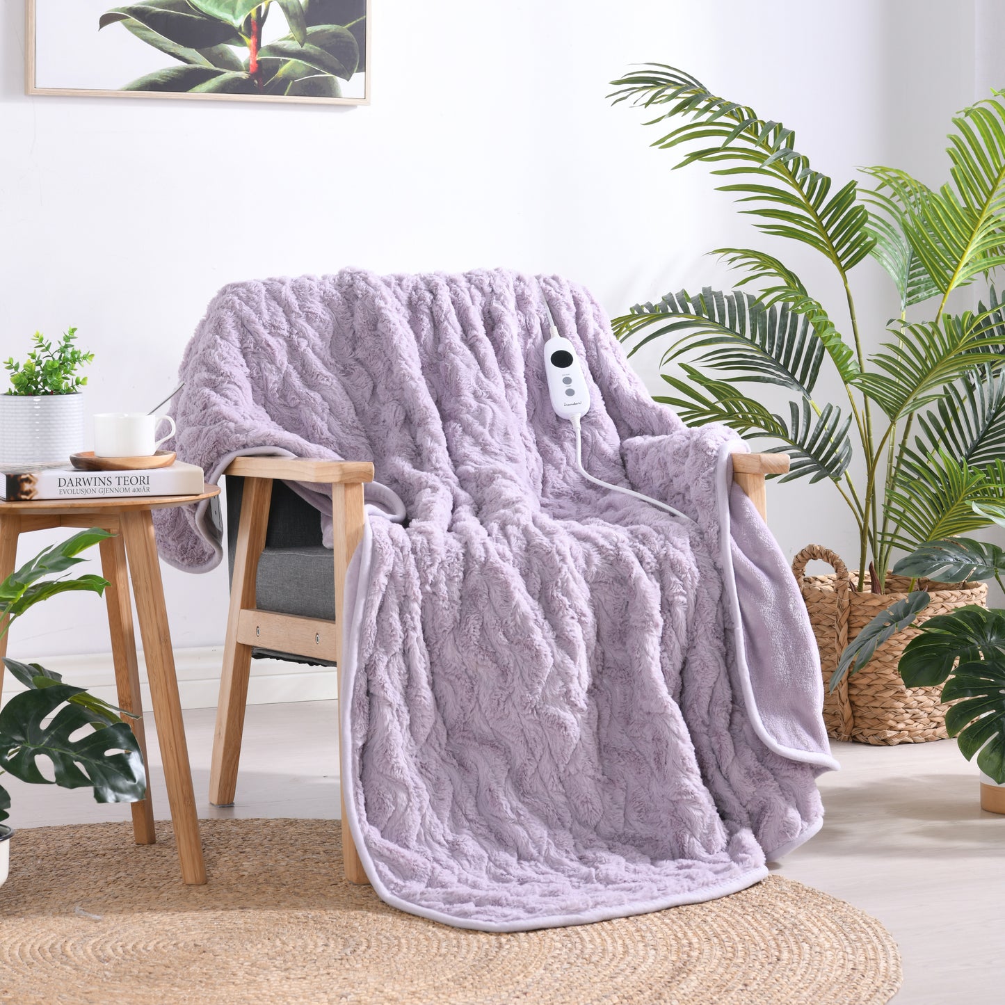 Dreamaker 500gsm Faux Fur Heated Throw Lavender