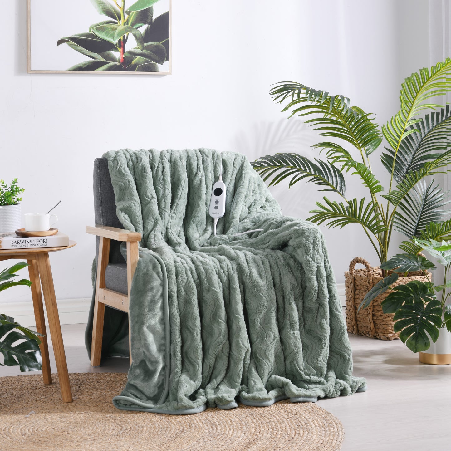 Dreamaker 500gsm Faux Fur Heated Throw Leaf Green