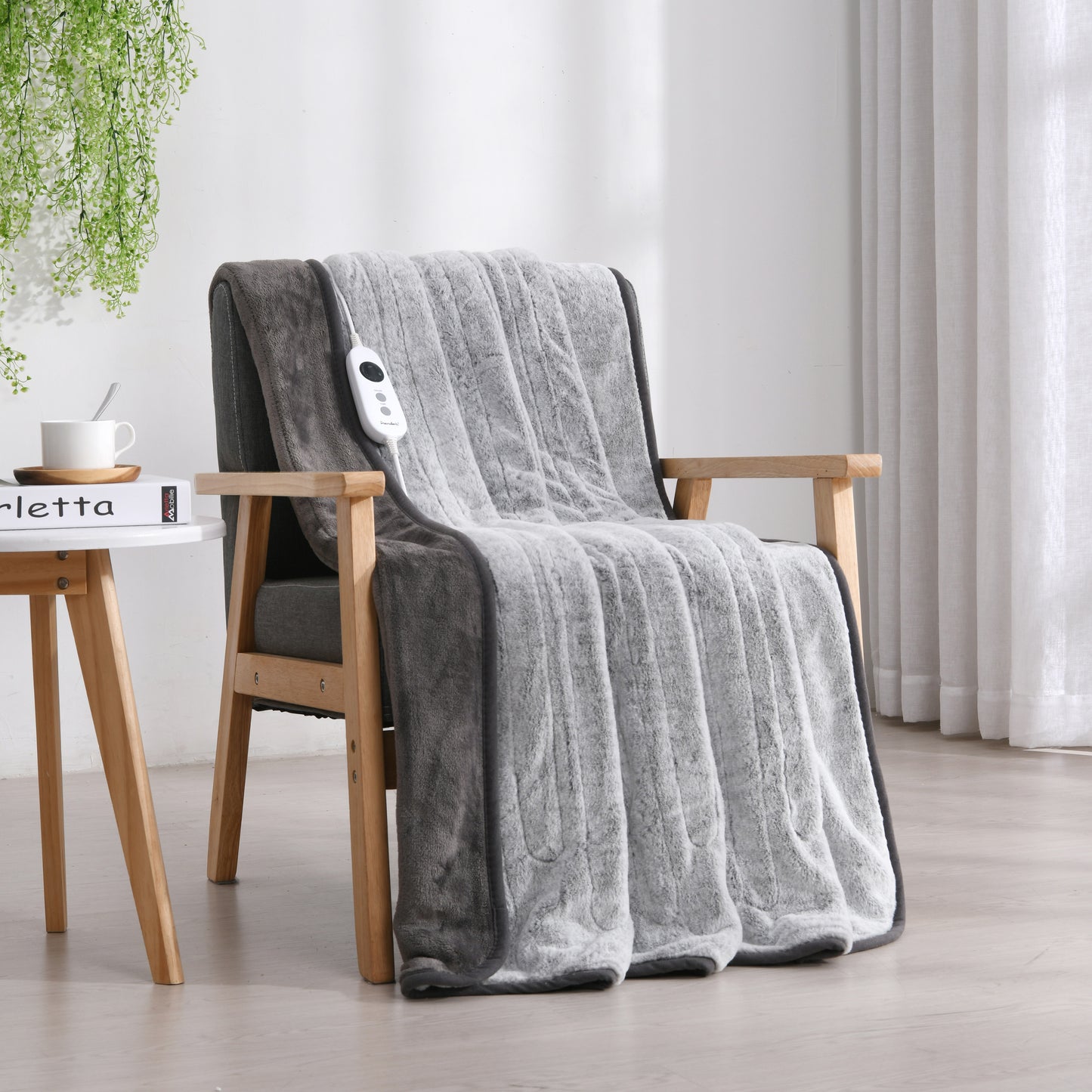 Faux Mink Heated Throw Silver with White Tip 160x120cm