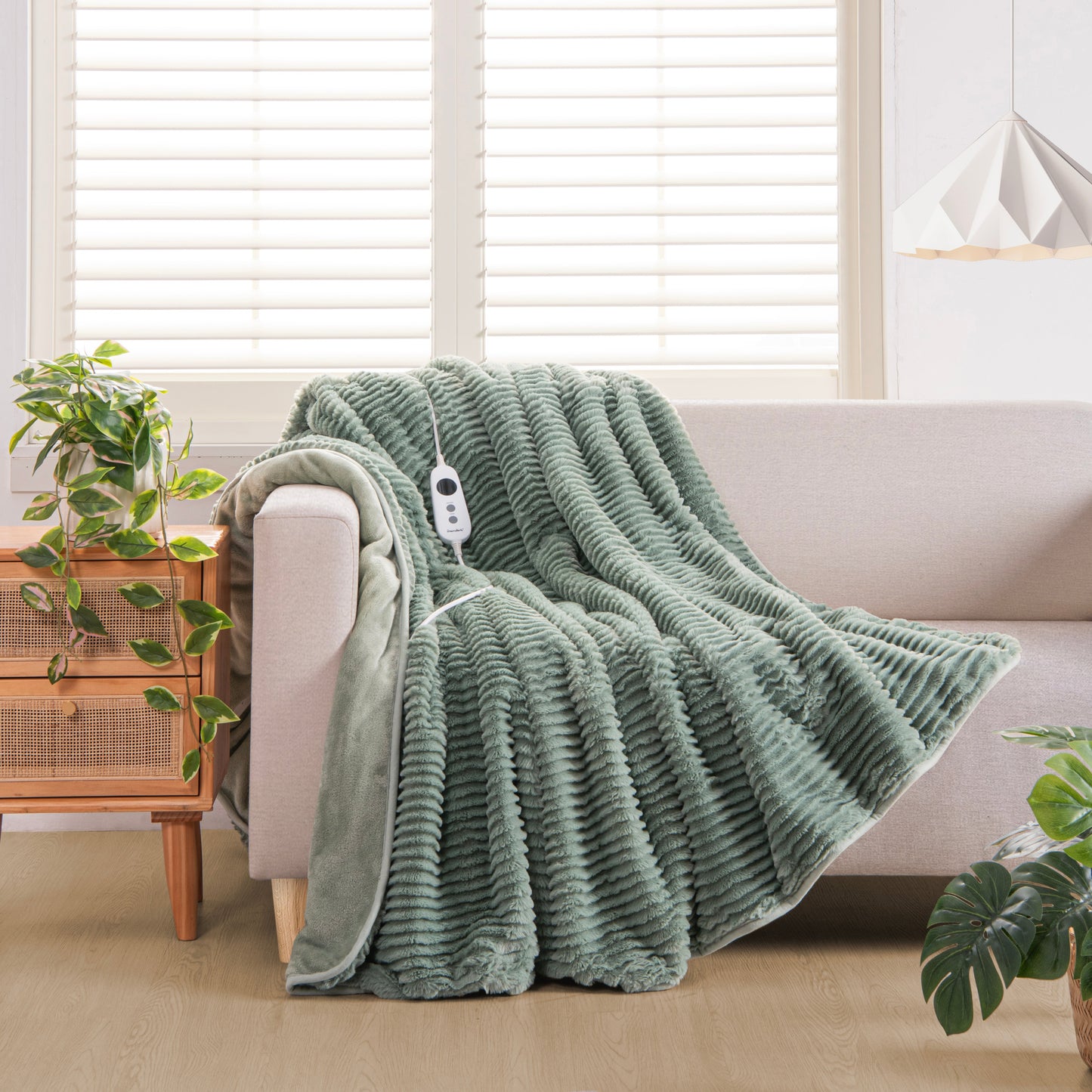 Eyelash Fleece Reversible Heated Throw Faded Green & Sage