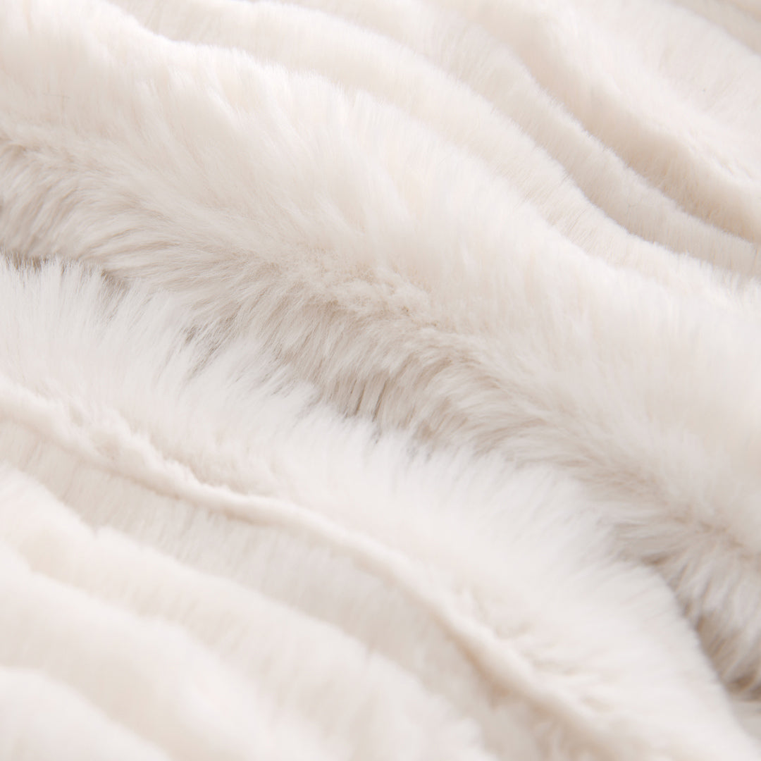 Eyelash Fleece Reversible Heated Throw Natural – DreamakerAU