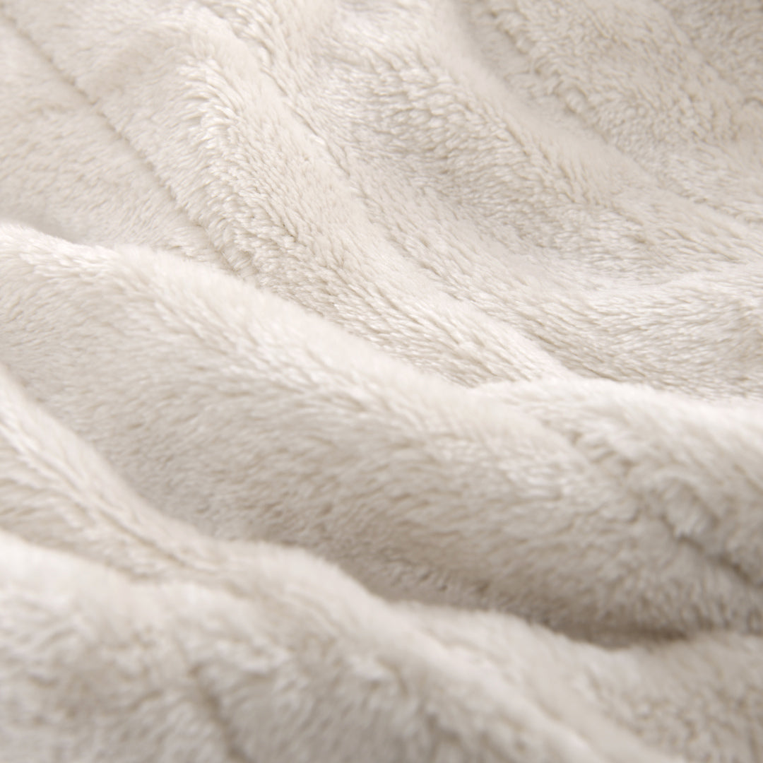 Eyelash Fleece Reversible Heated Throw Natural